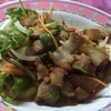 ยำหมูกรอบ