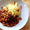 Spicy baked bean & grilled bread with scrambled eggs and bacon !!