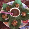 พี่เจ้าของร้านให้ลองชิมค่ะ น่ารักมากๆเลย เมี่ยงคำ ><*
