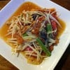 ส้มตำไทใส่ปู
