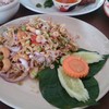 ยำไก่กรอบ