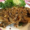 ปลากะพงทอดกระเทียมพริกไทย