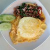  ข้าวไข่ลาวา กระเพราหมู (45.-)