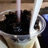 เฉาก๊วยลาวา แบบหวานน้อย (25 บ.)