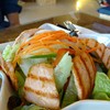 สลัดแซลมอนย่าง