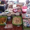 เกี๊ยว กับ ถั่วงอก ฟรี  ต้องบริการเอง