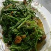 ผัดยอดมะระหมูกรอบ