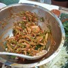 ทานที่ร้าน กำลังคลุก