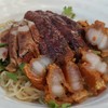 บะหมี่หมูกรอบเป็ดย่าง