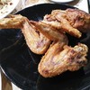 ไก่ทอด เพิ่งลงจากกระทะสดๆร้อนๆเลย ทอดได้กรอบมากๆ เสียดายไม่มีน้ำจิ้มด้วย