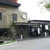 ร้านอยู่ขวามานิดๆ