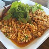 ไม่ถึงเครื่องลาบ ไก่ละเอียดยิบ