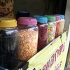 ขนมเอาใจเด็ก ก็มีให้เลือกใส่เช่นกัน