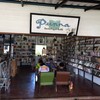 ร้านนี้เขาขายหนังสือด้วยนะ