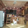 ชอบที่ร้านเค้าวอลเปเปอร์นี่แหละ ทำให้มองดูแล้วไม่น่าเบื่อ