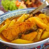 เมนูอร่อยเด็ดอีกอย่างของร้านกอบัว ภูเก็ต เป็นแกงส้ม รสเผ็ดจัดจ้าน ใส่โชน