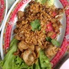หมูกะเทียม