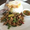 ข้าวกะเพราไก่ไข่ดาว