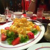 สลัดกุ้งทอด สลัดกุ้งทอด