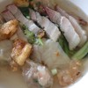เกี๊ยวกุ้งหมูกรอบ