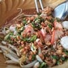 เส้นเล็กหมูต้มยำ