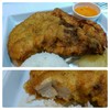 เป็นส่วนอกไก่มาทอด แป้งกรอบ อมมันบ้าง