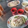 ข้าวมันไก่ และชาเย็น