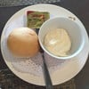 ขนมปัง + เนย