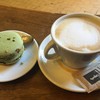 Cappuccino & Macaron