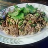 ลาบหมู - ใส่ข้าวคั่วเยอะมาก กรุบกริบ กรุบกริบ