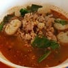 ก๋วยเตี๋ยวเส้นเล็กลูกชิ้นหมูต้มยำ ฿40