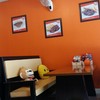 แต่งร้านสีโทนร้อน กระตุ้นการทานอาหารดี