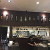 ครัวอยู่ด้านในสุดของร้าน