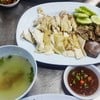 จานนี้ 100 บาทไก่เยอะมากค่ะ