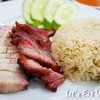ข้าวหมูแดง หมูกรอบ 85.000 VND (134 บาท)
