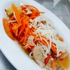 ยำเห็ดเข็มทอง