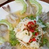กุ้งสด ราดด้วยร้ำปลา ฟินวนไปค่ะ