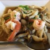 ผัดเห็ดสามอย่างกุ้งสด