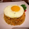 เนื่องจากไม่ทานต้นหอมผักชี ข้าวผัดจึงออกมาหน้าตาซีดเซียว