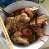 น้ำซุบที่ลงตัวกับ กระดูกหมูชิ้รโตๆ มีเรื้อติดเยอะ. ต้องไปลองเองครับ 