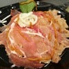 หมูนุ่มหมัก มีซอสมิโสะราดมานิดนึง