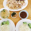 แดนข้าวมันไก่  ตลาดสามแยกสันทราย
