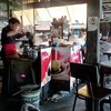 ร้านกาแฟท่าเรือส่ง สามชุกตลาด 100 ปี