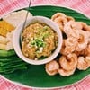 น้ำพริกหนุ่ม กับแค๊ปหมูติดมันนิดๆ มันช่างอร่อยล้ำจริงๆ