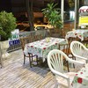 ที่นั่งหน้าร้านด้านนอก