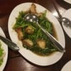 ผัดผักบุ้งหมูกรอบ
