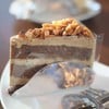 อีกหนึ่งsignatureของร้านนี้เค้กมอคค่าพร้อมทั่วอัลมอนอร่อยทีเด็ดของร้านเลยครับ