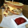 Patty Melt Sanwich เนื้อหมูและชีส