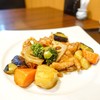 ไก่ผัดซอสคุโรสุ (239THB)