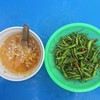 น้ำส้มและพริกขี้หนูทานเล่น